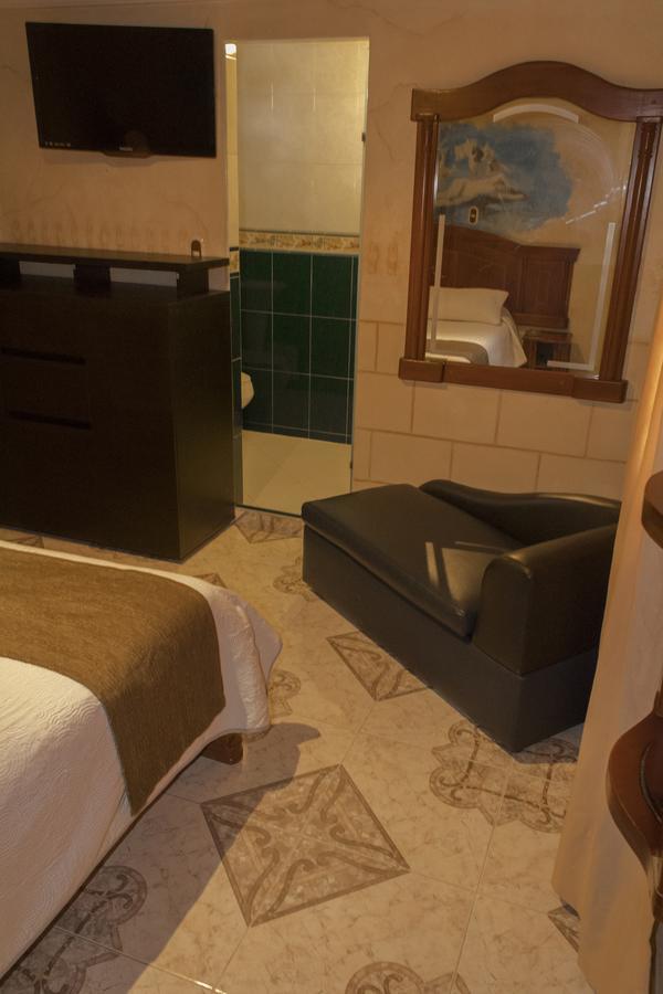 Motel Piramides De Cristal Богота Екстер'єр фото